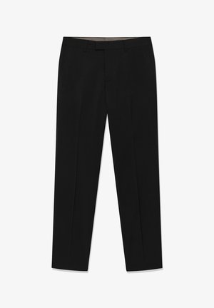 Zwarte broek van gladde stof, met een platte voorkant, twee zijzakken en een getailleerde pasvorm met een lichte taps toelopende pijpen aan de enkels.