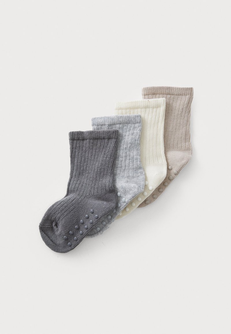 Fyra par ribbade strumpor i grått, ljust grått, krämfärgat och beige, med gummidots på sulorna för bättre grepp.