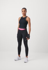 Nike Performance - Top