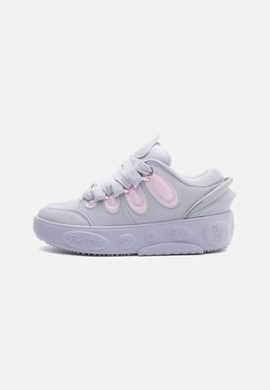 LA FRANCÉ WOLF JR UNISEX - Korvpallijalatsid - vibrant silver-coloured/pink