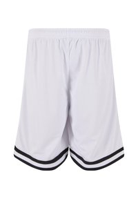Shorts de sport blancs avec une taille élastique, accents de double bande noire à l'ourlet et une texture de tissu lisse et léger.