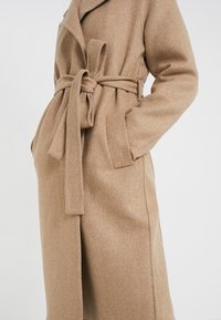 CLOSED Klassisk kappa / rock - beige