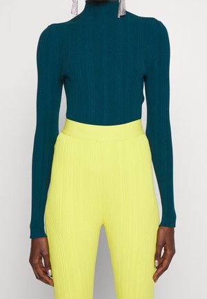 Sweter
