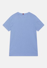 Tommy Hilfiger ARCHED TEE - Camiseta estampada - june iris