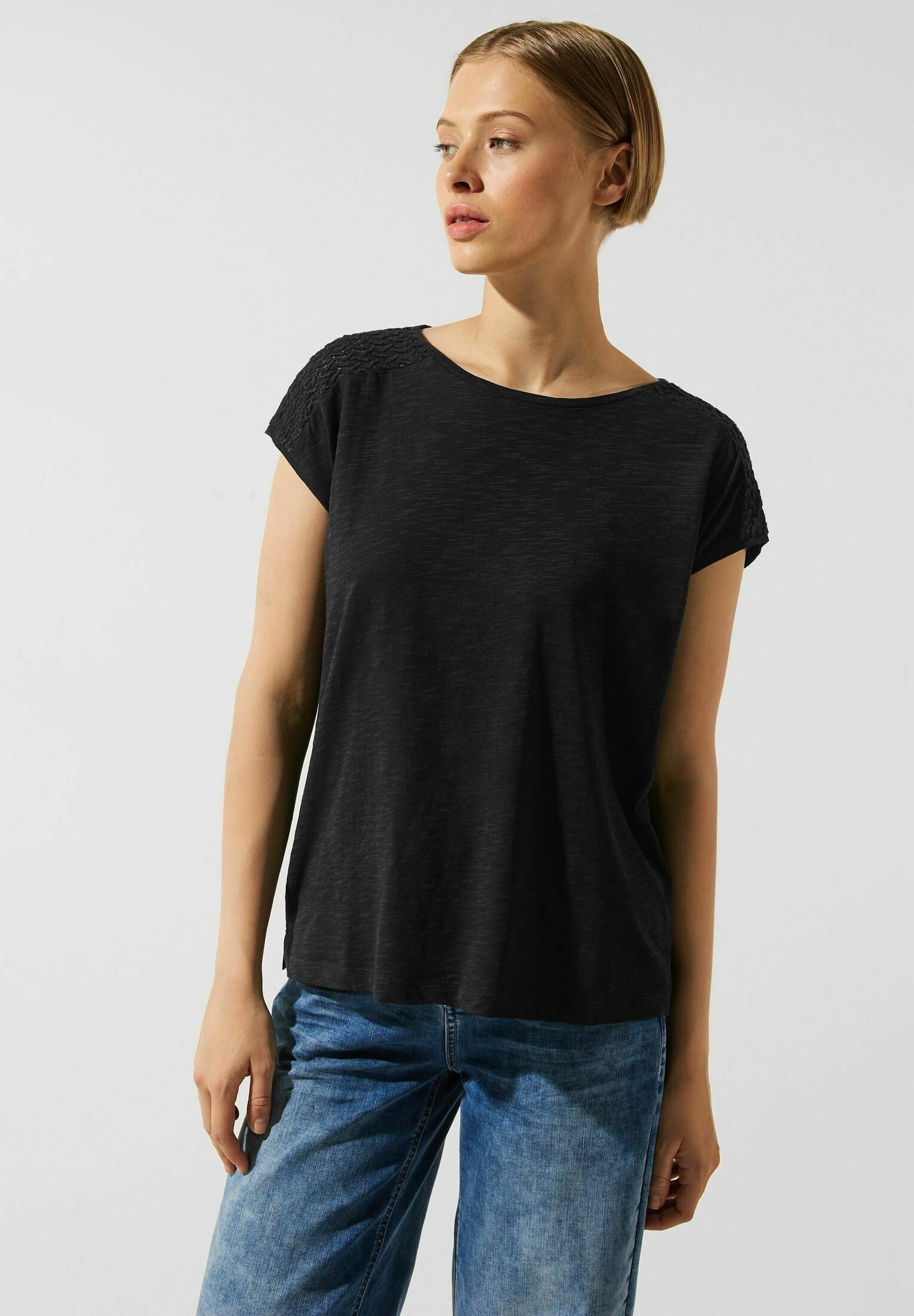 Schneidekragen BASIC Schwarz – Polyester, Gummiert, 50x40 Cm, Für Friseure & Haarschnitt