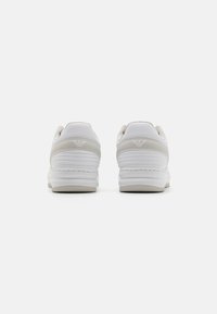 EA7 Emporio Armani SLASHER UNISEX - Sportbačiai - antartica/white
