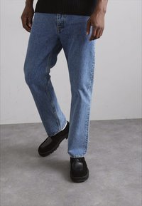 Won Hundred STEVE - Relaxed fit jeans - cut blue
