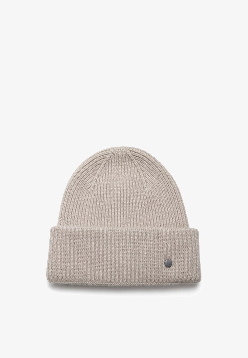 Světle béžová pletená čepice s vroubkovanou strukturou, s ohnutým lemem a malým kulatým logem na boku.