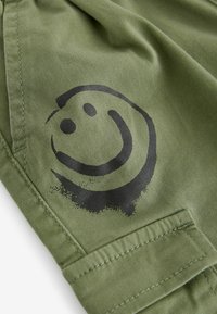 Next STANDARD - Cargohose - khaki green printed