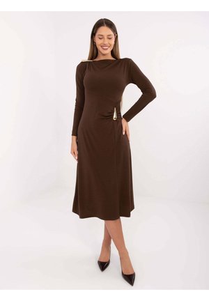 - Sukienka z dżerseju