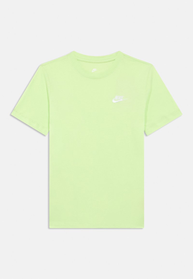 Ανοιχτό πράσινο κοντομάνικο T-shirt της Nike με στρογγυλή λαιμόκοψη και μικρό λευκό λογότυπο Nike στο αριστερό στήθος.