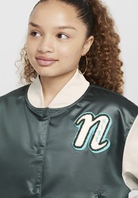 Nike Sportswear VARSITY STAR - Chaquetas bomber - vintage green light bone