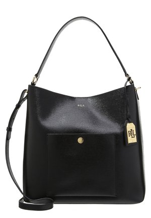 Czarna skórzana torba typu tote z górnym uchwytem, przednią kieszenią zapinaną na zatrzask, regulowanym paskiem na ramię oraz złotym emblematem z logo RL.