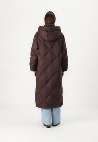 YAS YASFUDGE LONG COAT - Dunkåpe / -frakk - hot fudge