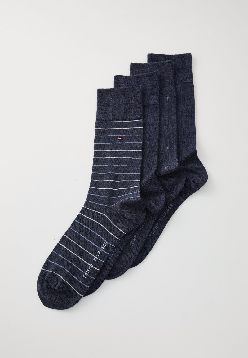 Set di quattro calzini blu navy, con un design a strisce con righe bianche e tre calzini unicolor. Realizzati in un morbido tessuto testurizzato.