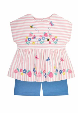 2-PIECE STRAWBERRY APPLIQUE  SET  - REGULAR FIT - Shorts - pink