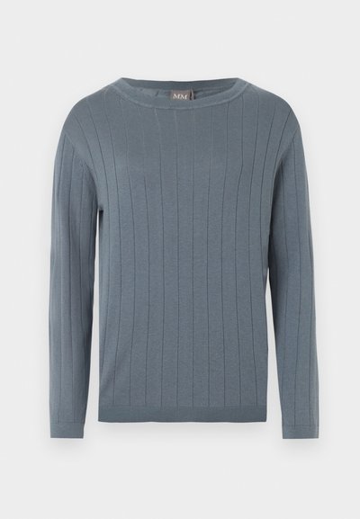 Πουλόβερ με μακριά μανίκια και στρογγυλή λαιμόκοψη σε απαλό μπλε χρώμα, με κάθετο ριπ υφαντό σχέδιο, εφαρμοστά μανσέτα και ίσια τελείωμα.