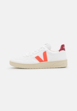 V-10 - Sneakers basse - white/orange fluo/marsala