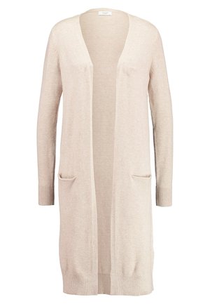 Beige pikk kardigan, mis on valmistatud pehmest kudumist, avatud esiotsaga, kahe eesmine taskuga ning soonikkoes äärega ja varrukatega.