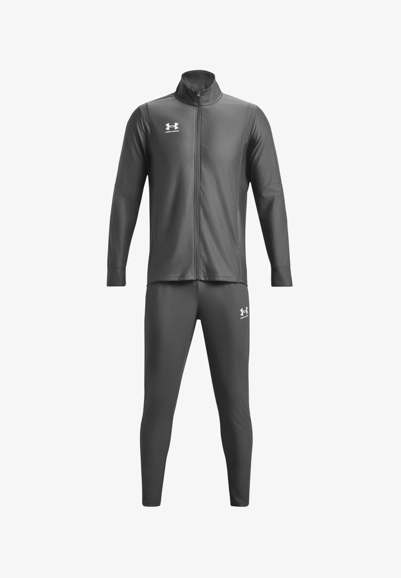 Graues sportliches Trainingsanzug aus glattem, leichtem Material. Beinhaltet eine zip-up Jacke mit hohem Kragen und passende, enganliegende Hosen.