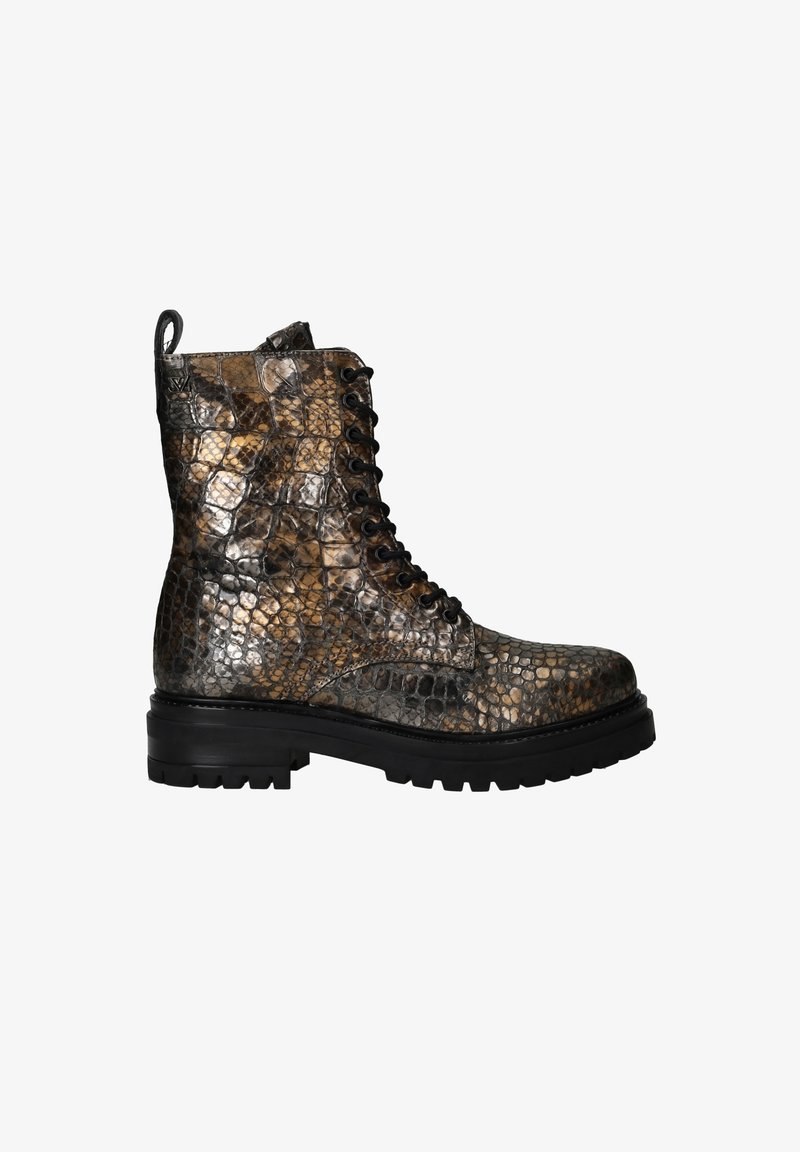Schnürstiefeletten aus strukturiertem metallischem Schlangenprint, mit runder Zehenpartie, robuster schwarzer Sohle und kontrastierenden Schnürsenkeln.