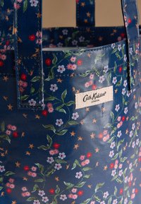 Ikke valgt, navy star sprig