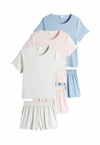 Set di quattro pezzi di abbigliamento da casa: T-shirt grigia, T-shirt rosa, T-shirt blu e pantaloni corti coordinati. Cotone morbido, collo rotondo e bordi arricciati.