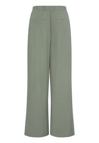 Pantaloni a gamba larga verde chiaro con vita elastica e due tasche a filetto sul retro, mostrati da dietro.