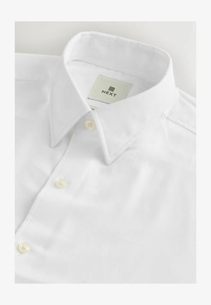 Cămașă albă, cu guler clasic, confecționată din bumbac neted, având două butoane pe placket și un etichetă inscripționată "NEXT."