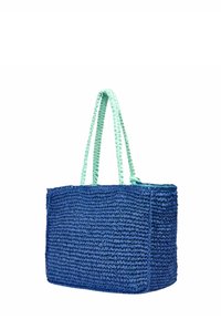 Sac fourre-tout tissé bleu avec des poignées tressées vert clair. Forme rectangulaire, surface texturée, design à ouverture supérieure, idéal pour un usage décontracté.