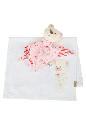 Morbida coperta bianca per neonati con ricamo di un orso che tiene un fiore e un peluche rosa a forma di orsetto attaccato con braccia a righe e motivi a cuore.