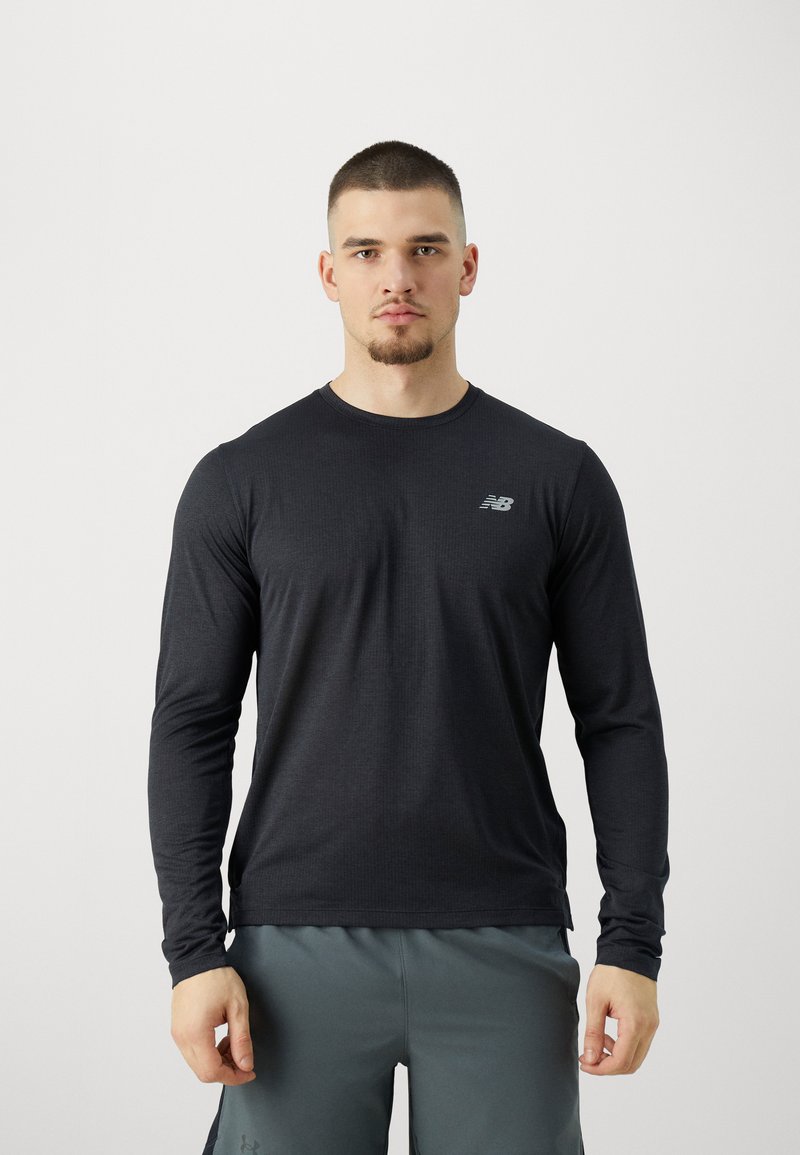 New Balance - ATHLETICS RUN - Long sleeved top - black, Enlarge