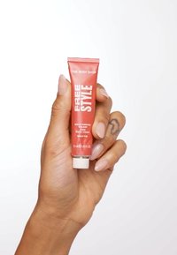 The Body Shop FREESTYLE MULTI COLOUR - Foundation - flow