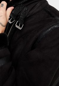 Jack & Jones Bunda z umělé kůže - black