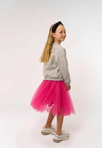 The New PEAVEN - Gonna a campana - ibis rose