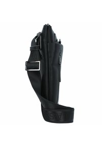 Borsa a tracolla nera in pelle con finitura testurizzata, dotata di chiusura a zip, tracolla regolabile e una tasca laterale con zip.