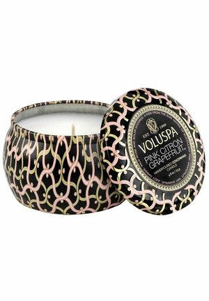 VOLUSPA DECORATIVE TIN CANDLE PINK CITRON GRAPEFRUIT 113G - Duftlys - black