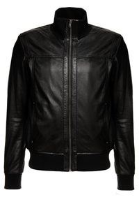 Chaqueta de cuero negra con un alto cuello, cremallera frontal, puños y dobladillo acanalados; textura suave con detalles de costura sutiles.