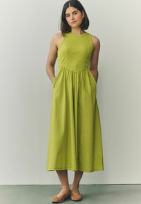 Next TALL FIT - MIX SLEEVELESS RACER MIDI  - Päevakleit - lime green