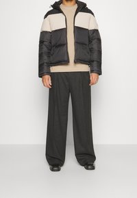 EA7 Emporio Armani Zimní bunda - black