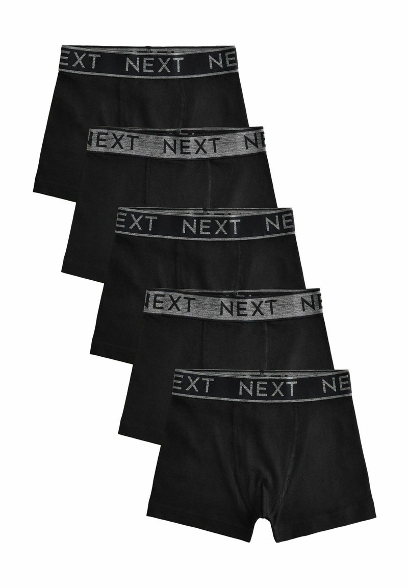 Fekete pamut boxer alsónadrágok fekete és szürke rugalmas derékkal, amelyen ezüst színnel a "NEXT" felirat szerepel. Öt pár függőlegesen elrendezve.