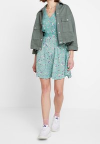 Louche Denní šaty - mint