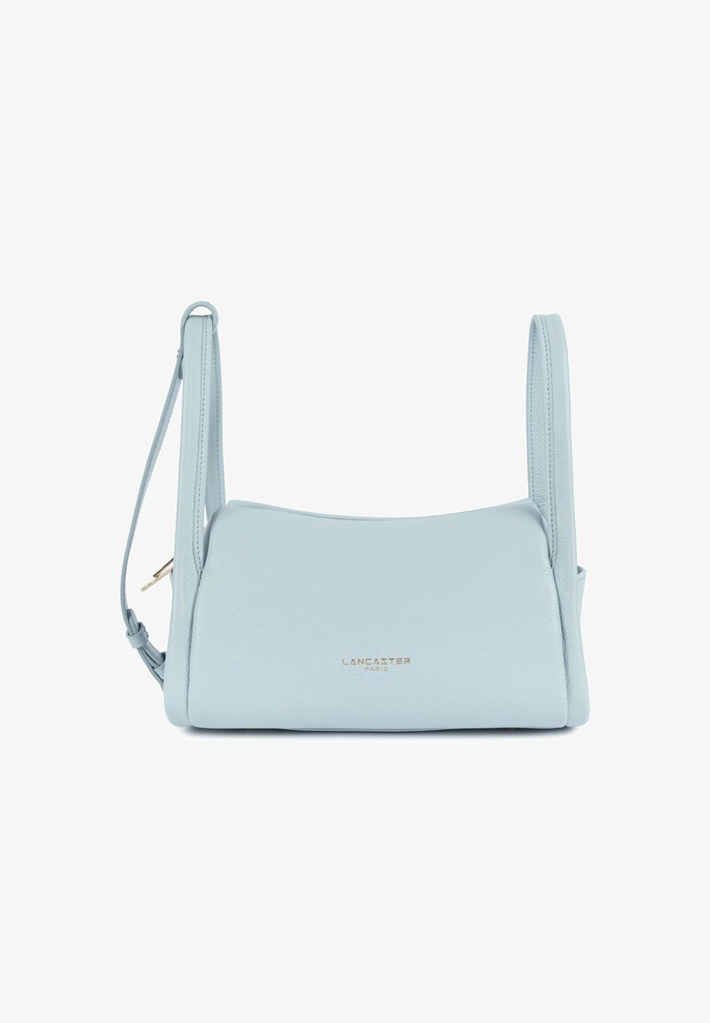 Sac bandoulière en cuir Lancaster Paris bleu clair avec sangle réglable et logo doré au centre avant.