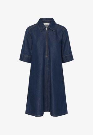 Robe courte en denim bleu foncé à manches courtes, avec fermeture éclair frontale, col, et détails de surpiqûres orange, évasée sous la taille.