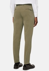 Boggi Milano Chino kalhoty - khaki