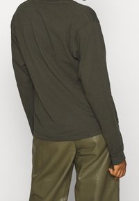 Obey Clothing Pitkähihainen paita - khaki