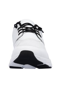 Vitaid skon med mesh-övre, svarta snören, texturerad sula och gummidetaljer. Har rundad tå och vadderad krage för komfort.