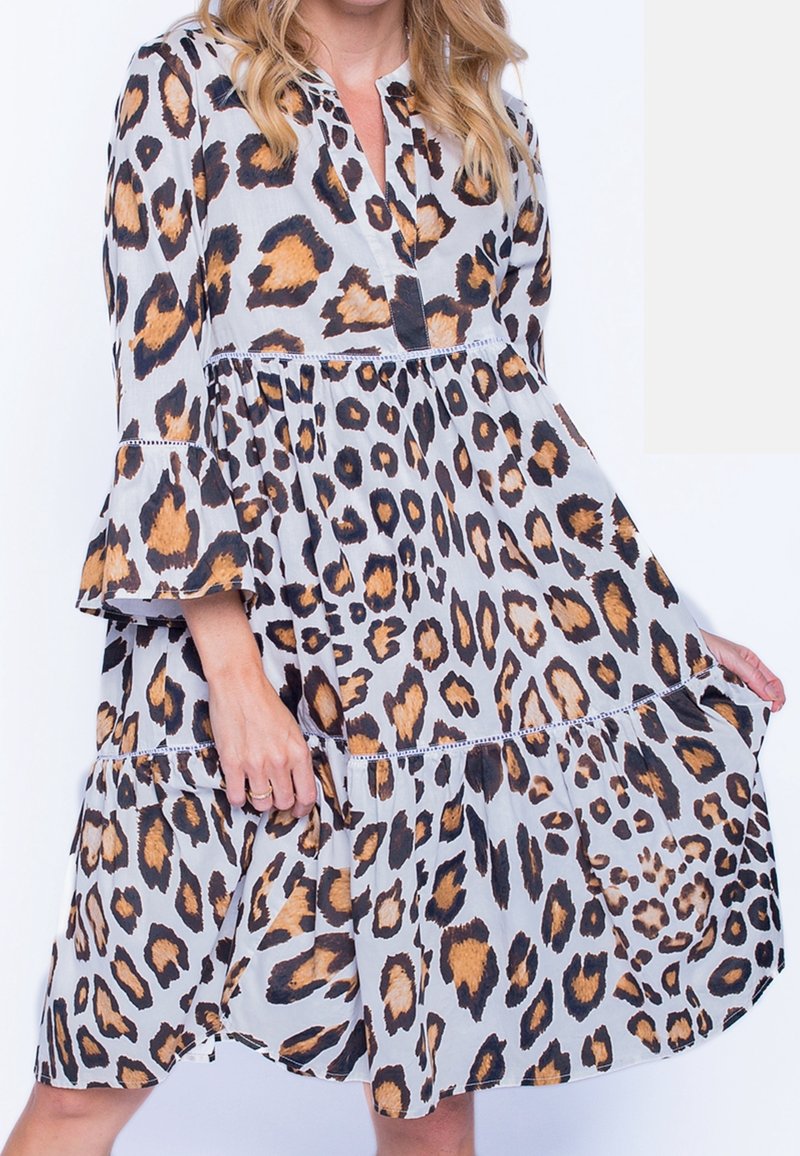 Emily van den Bergh Robe de jour - brown