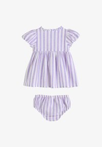 Kijelölve, lilac purple white stripe