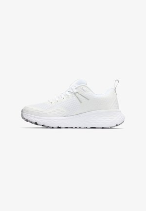 Weiße Sportschuhe mit einem Obermaterial aus Mesh und gepolsterter Sohle. Verfügt über ein strukturiertes Design und eine Zuglasche an der Ferse für einfaches Anziehen.